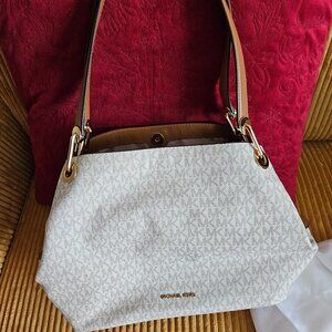 Michael Kors Raven Logo Shoulder Bag - Vanilla